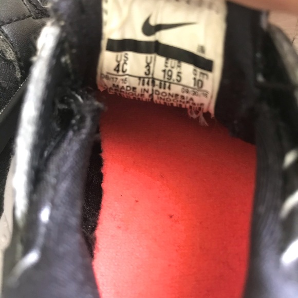 Infant NIKE shoes - Picture 5 of 6